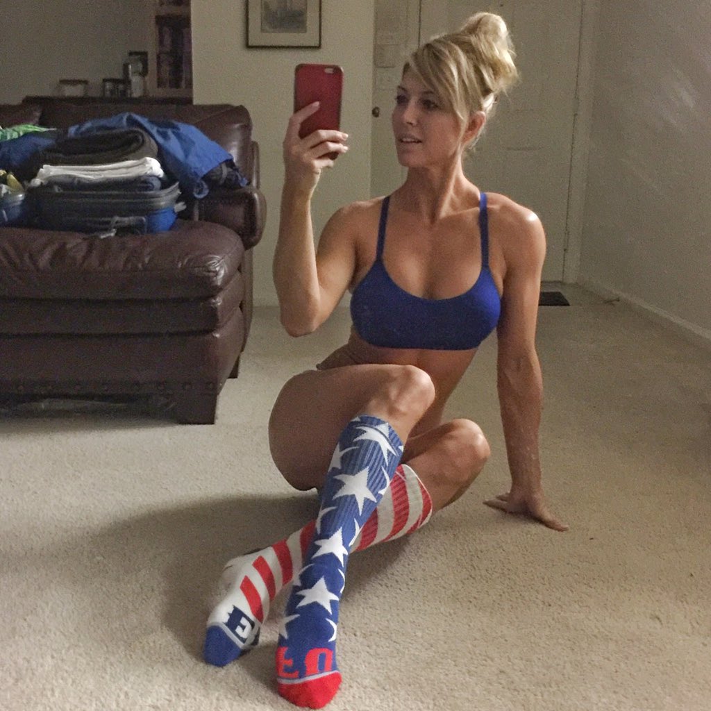 Those of you asking about my socks they're hot off-the-press from  @fuelclothing 🇺🇸#professionalamerican, image size:1024x1024