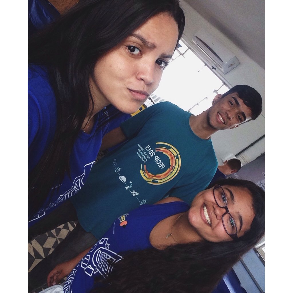 dudaa_corr's tweet photo. Fecip 2015 🔭 @EterjDepressao #eterj #fecip https://t.co/j9KQoyUpAl
