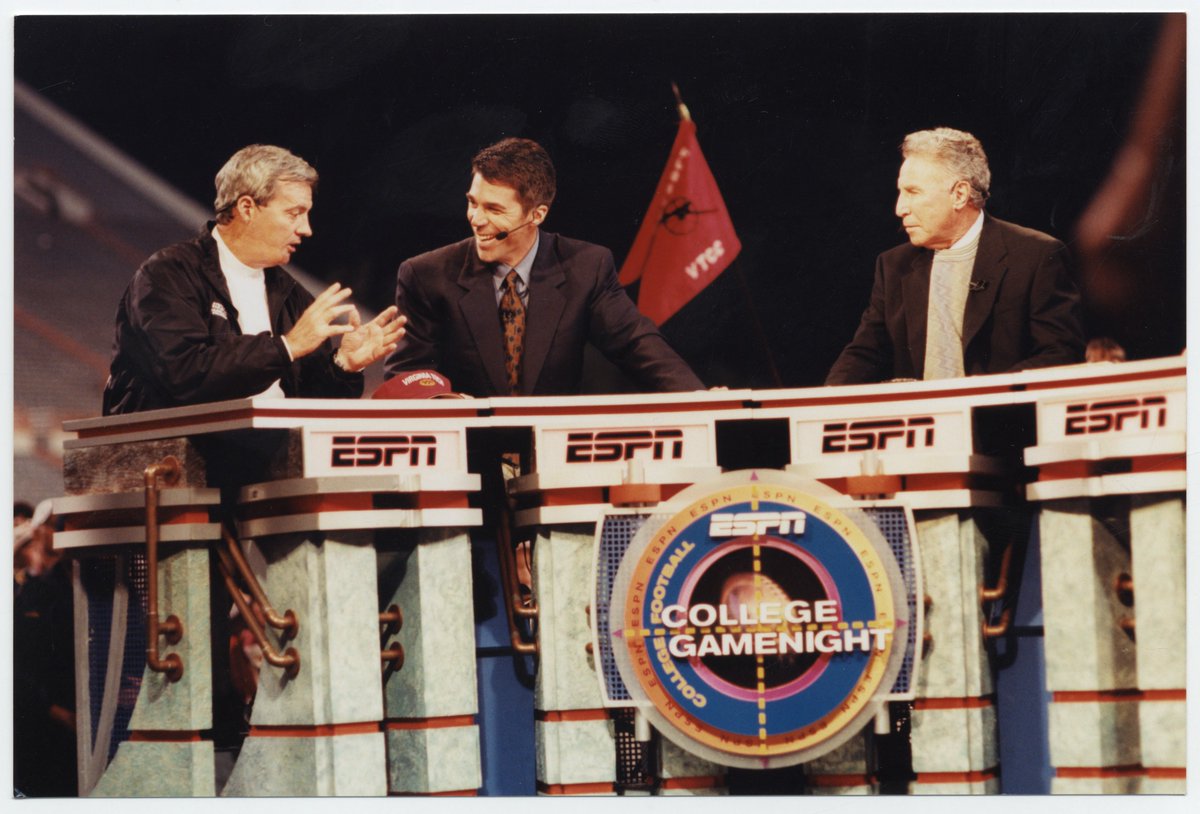 #HokieHeadlines 

Hokies push for <a href="/CollegeGameDay/">College GameDay</a> to return to Beamer

via @RTD_MikeBarber 
bit.ly/1OqFdAX