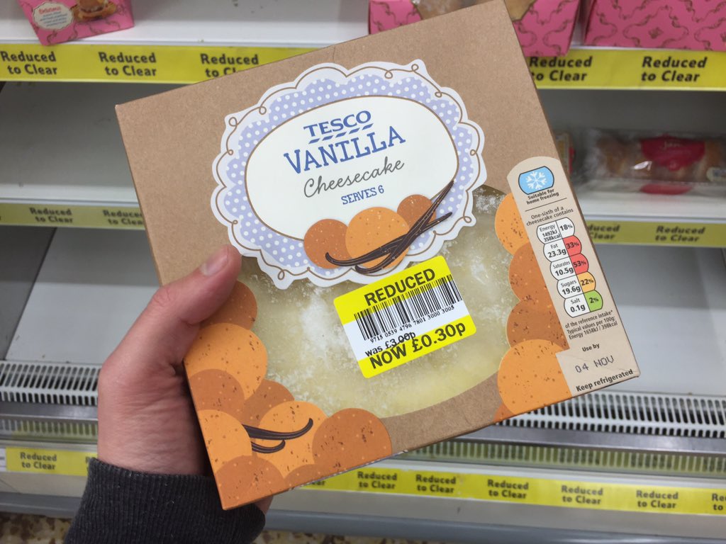 T_Collinson's tweet photo. That's breakfast, lunch AND dinner sorted. #Cheapcake #Tesco https://t.co/iJf59SbUbH