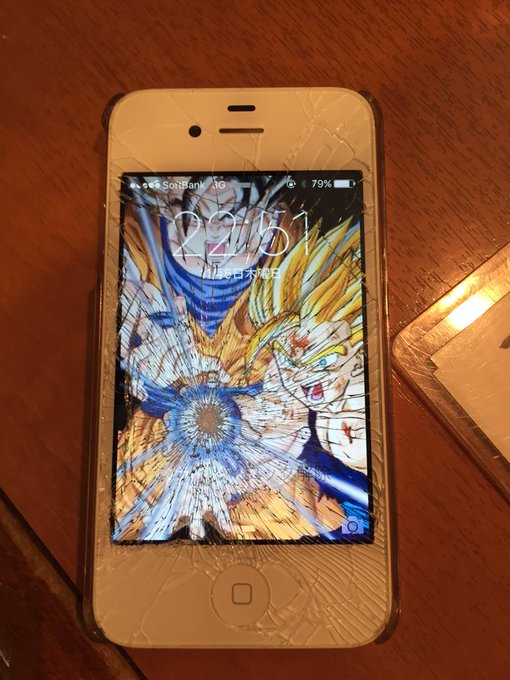 逆転の発想 ひび割れしたiphone画面がアートになってた Matomehub まとめハブ