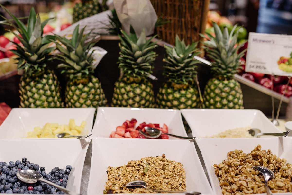 McEwanFoods's tweet photo. [BLOG POST] Fuel your appetite with our TOP 5 Snack Foods at McEwan! https://t.co/DZdB4Esetk #WorkLivePlate https://t.co/RGcBOcwxMv