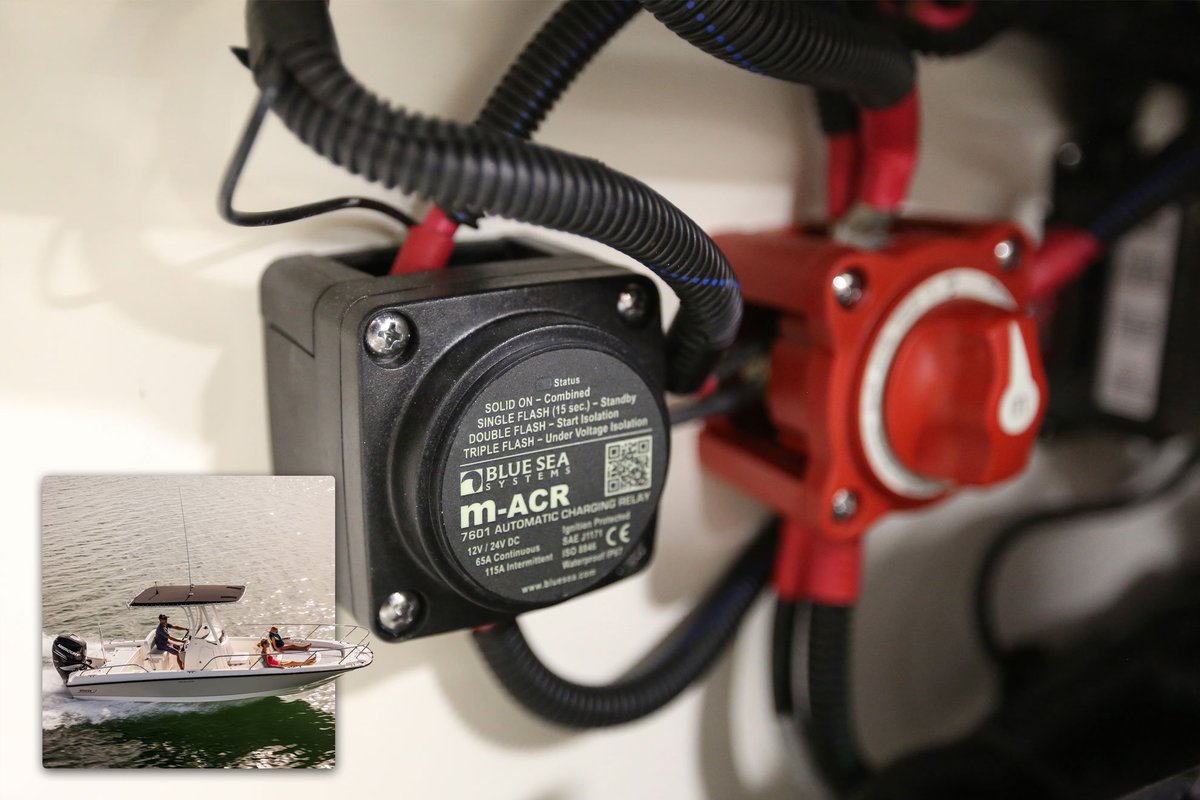 On board the 240 Daunltess, <a href="/Boston_Whaler/">Boston Whaler</a> uses the Mini Add-A-Battery kit to manage the boat’s two battery banks.