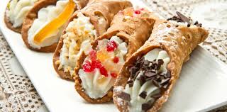 ExtroCafePa's tweet photo. I cannoli #siciliani  puoi trovarli da noi di Extròcafè (via terrasanta 87) #Palermo #dolci https://t.co/c6tM7imBDv