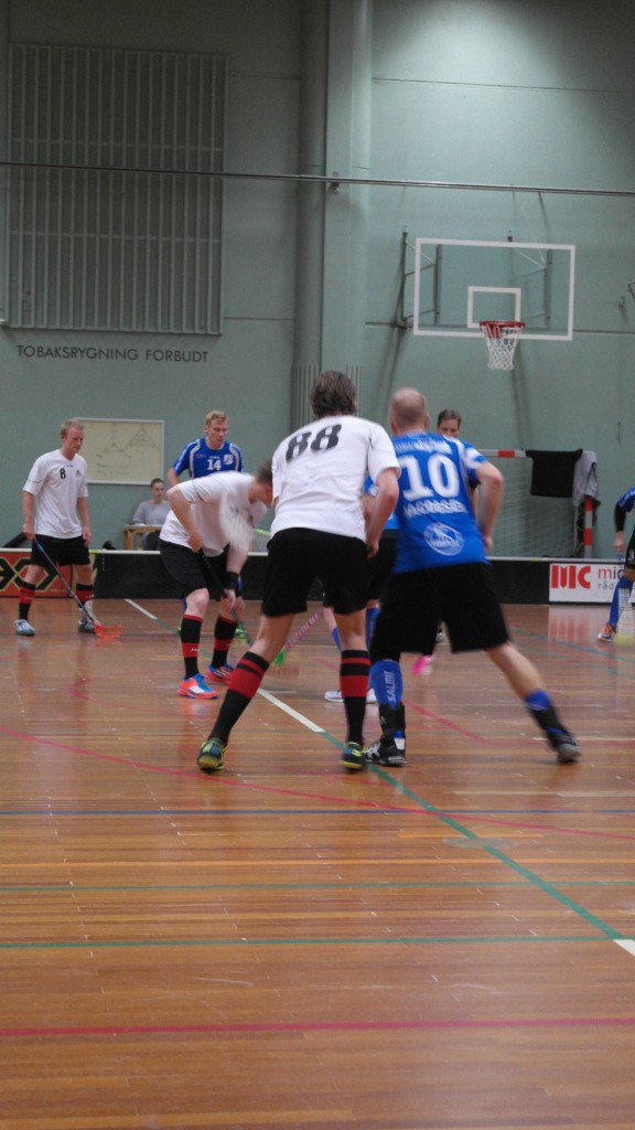 TÅFs herrer mod Randers Raptors - taaf.dk/taafs-herrer-m…

#TeamÅrhusFloorball #TÅF #TAAF #Floorball #VildeElge