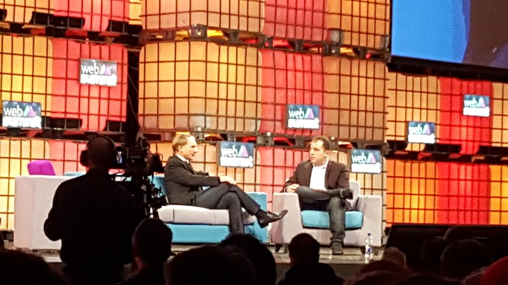 FixionMedia's tweet photo. @AuthorDanBrown live at the #websummit https://t.co/lKt3mODe4y