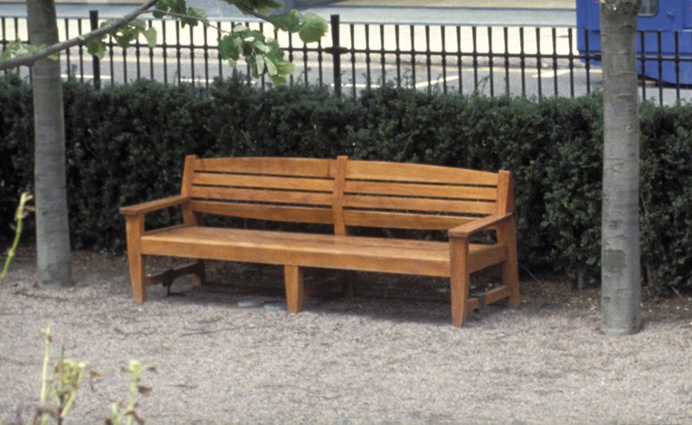 Built to last - 28 yrs in one of the busiest urban environments imaginable.  
tinyurl.com/nrflcwn