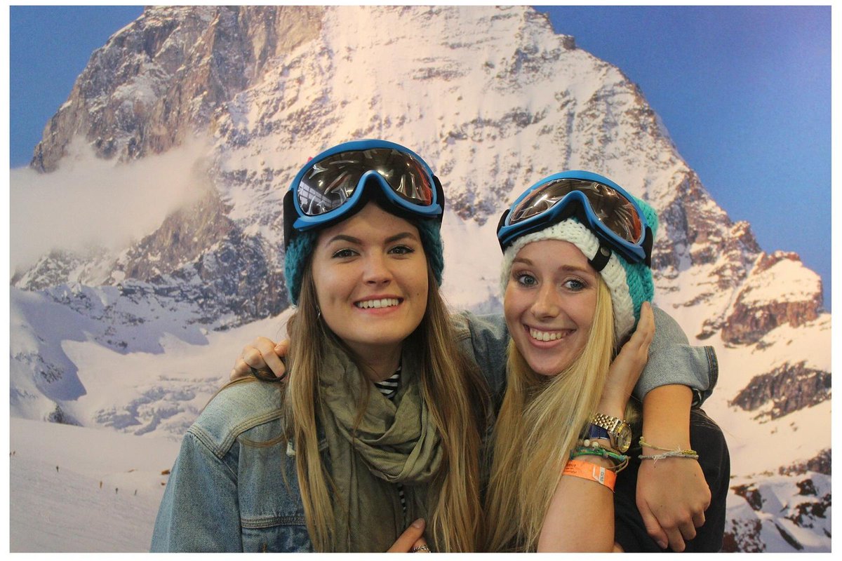mollycritchlow's tweet photo. I just got my #BobbleOn with @easyJet at @SkiSnowboardUK for my chance to win free flights https://t.co/98EKTih4U4