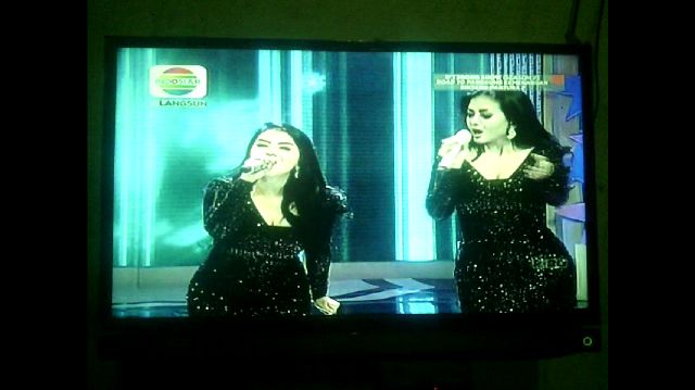 Heiyy tehh,, ngebikin tambah jatuh cintrongg banget sama <a href="/2racunYS/">2RACUN YoubiSister</a> <a href="/ginayoubi/">gina youbi</a> <a href="/Gitayoubi/">Y O U B I Sister</a> 😍🙏🌷🌹 @IndosiarID