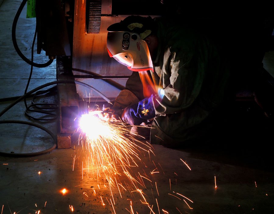 WeldPlus's tweet photo. #weldplus #welding #welder #photography #cincinnati #usedweldingequipment Our prep technicians work on a positioner https://t.co/O9JgvXVj6p