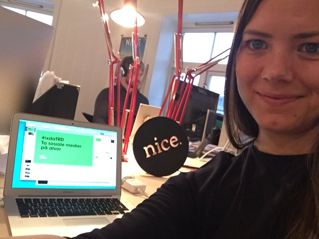 idaaa's tweet photo. Siste finpuss før foredrag hos #ixdaTRD i Trondheim i ettermiddag. Og snille Nice design har lånt meg kontorplass! https://t.co/4QqzBEOL0p