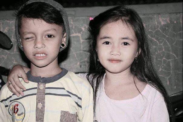 Abdul_Latief55's tweet photo. kelakuan anak anak jaman sekarang,..
gereget bener,... :3
#thecoment #seveanakjamansekarang https://t.co/Fc3flY8dsU
