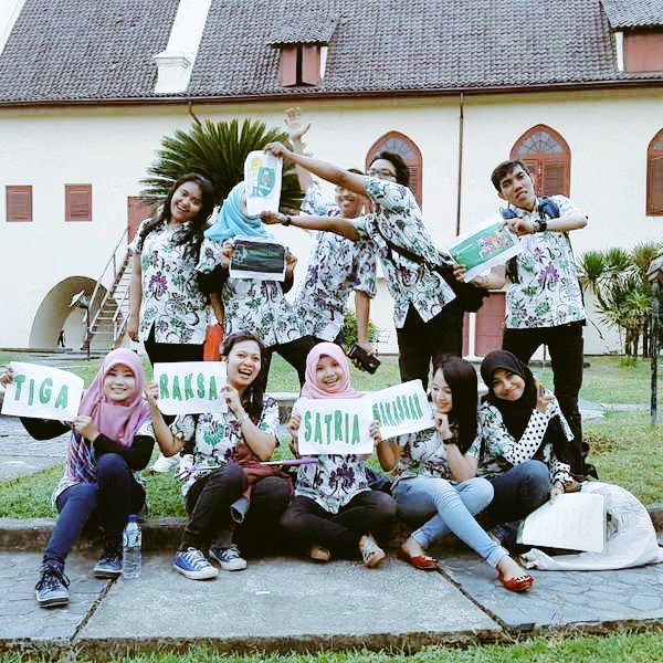 ricardosyaka's tweet photo. MAKASSAR BISSSAAAAAA..... @TigaraksaSatria #LombaBatikTRS #CP_MAKASSAR https://t.co/BDWdecqSW4