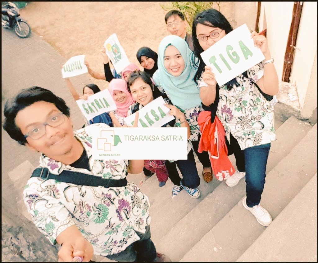 ricardosyaka's tweet photo. MAKASSAR BISSSAAAAAA..... @TigaraksaSatria #LombaBatikTRS #CP_MAKASSAR https://t.co/BDWdecqSW4