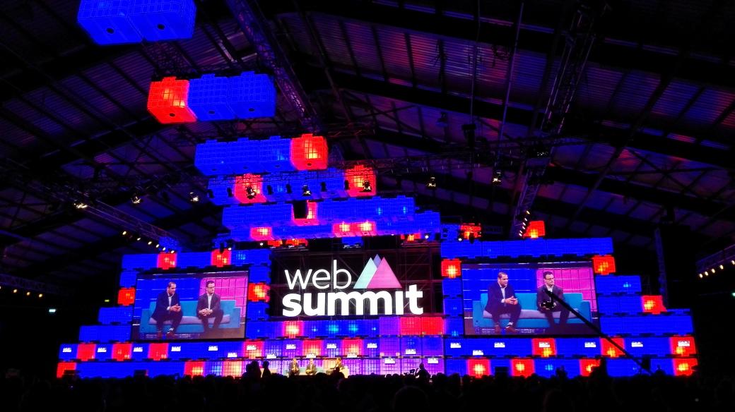 buene's tweet photo. Exciting to hear news from the #hyperloop project at #websummit. https://t.co/17WbkTrdpr