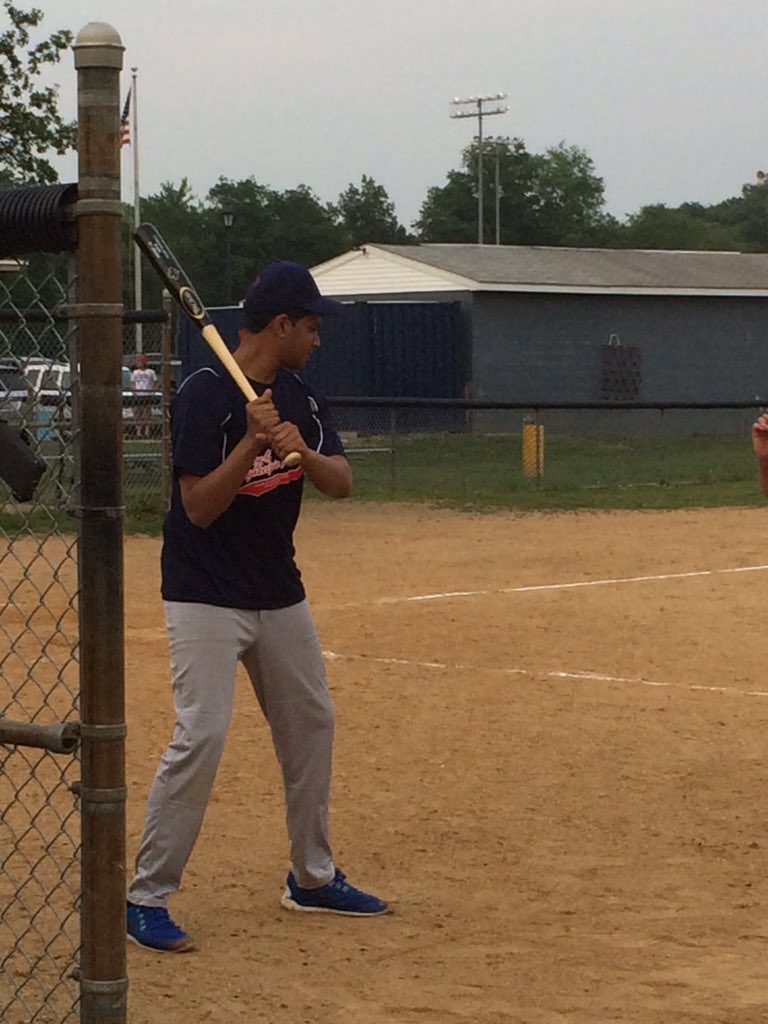TOPbaseball2015's tweet photo. Lil' #tbt comin' your way! #TOPWantsItMore #ThePennantWillRise #Khakis https://t.co/XjuSzIcFXj