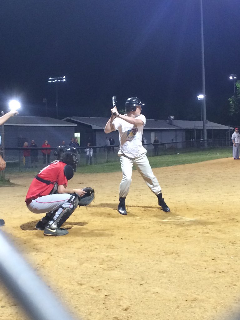 TOPbaseball2015's tweet photo. Lil' #tbt comin' your way! #TOPWantsItMore #ThePennantWillRise #Khakis https://t.co/XjuSzIcFXj