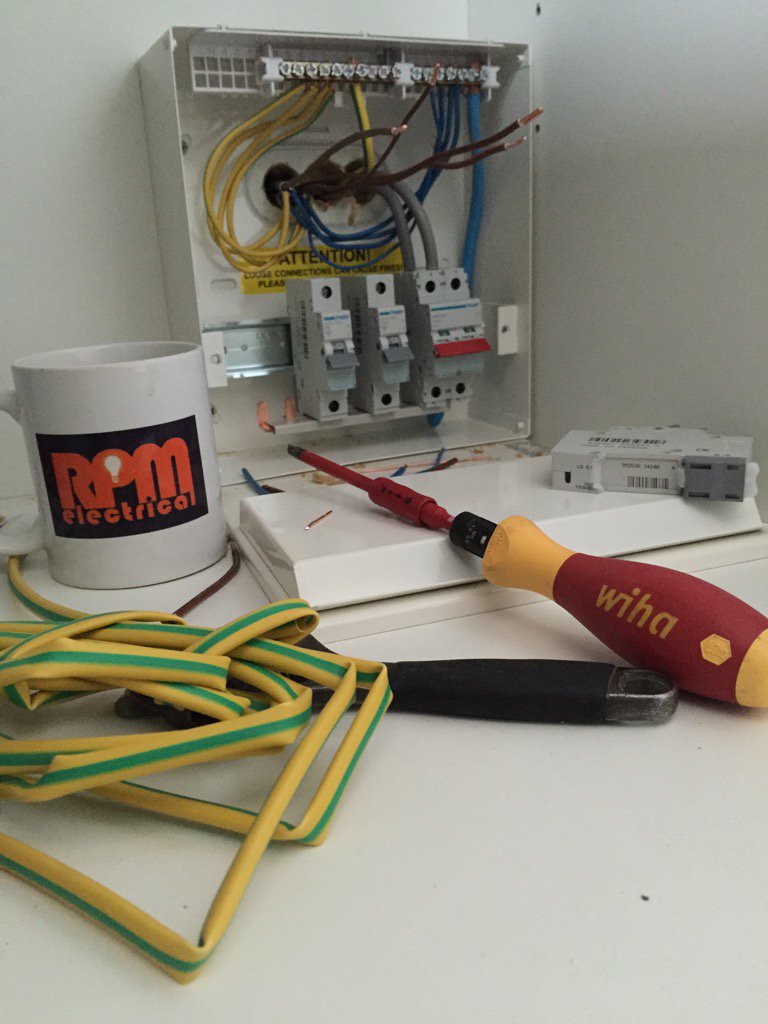 sparkyrpm's tweet photo. Another quality install #RPMelectrical using #HagerGang https://t.co/kCkaaxBFAP