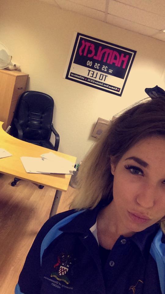 HamletsLettings's tweet image. Big thanks to the @GlosMensHockey Team for giving us a shirt! Good luck with your games!