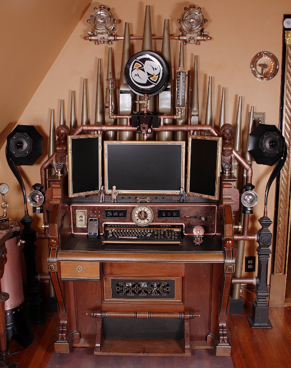 BradChacos's tweet image. This Steampunk PC's insanely cool. Check out the webcam! steampunkworkshop.com/organ-cockpit-…