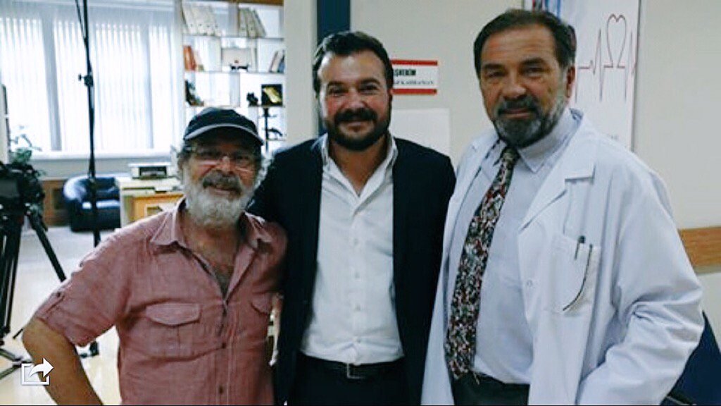 İki Usta Oyuncu Hayat Çizgisi Suriye Filmimizde Bir Araya Geldiler Ümit Acar ve Selahattin Taşdöğen . Üsküdar Yapım