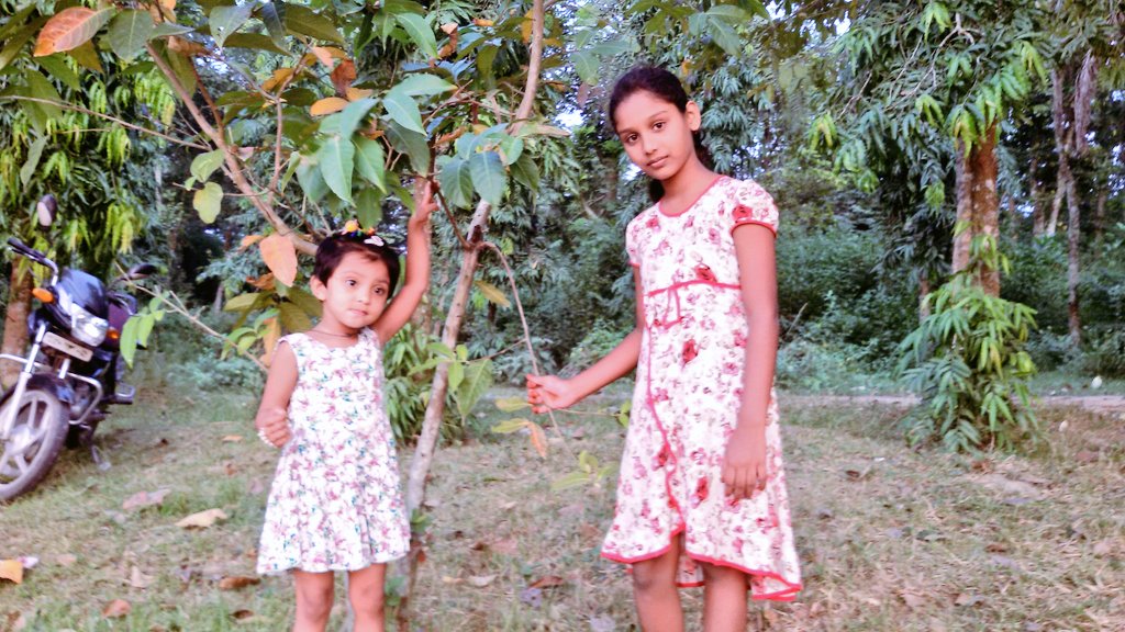mdshibli's tweet photo. My two mom https://t.co/hMpi5kbou7