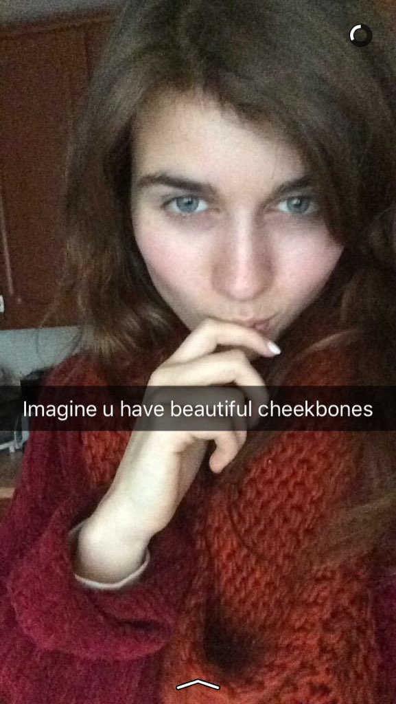 thejerryheil's tweet image. Завела аккаунт в snachat, бо #StylistMagazine сказав, що це круто😱 #ценелікується