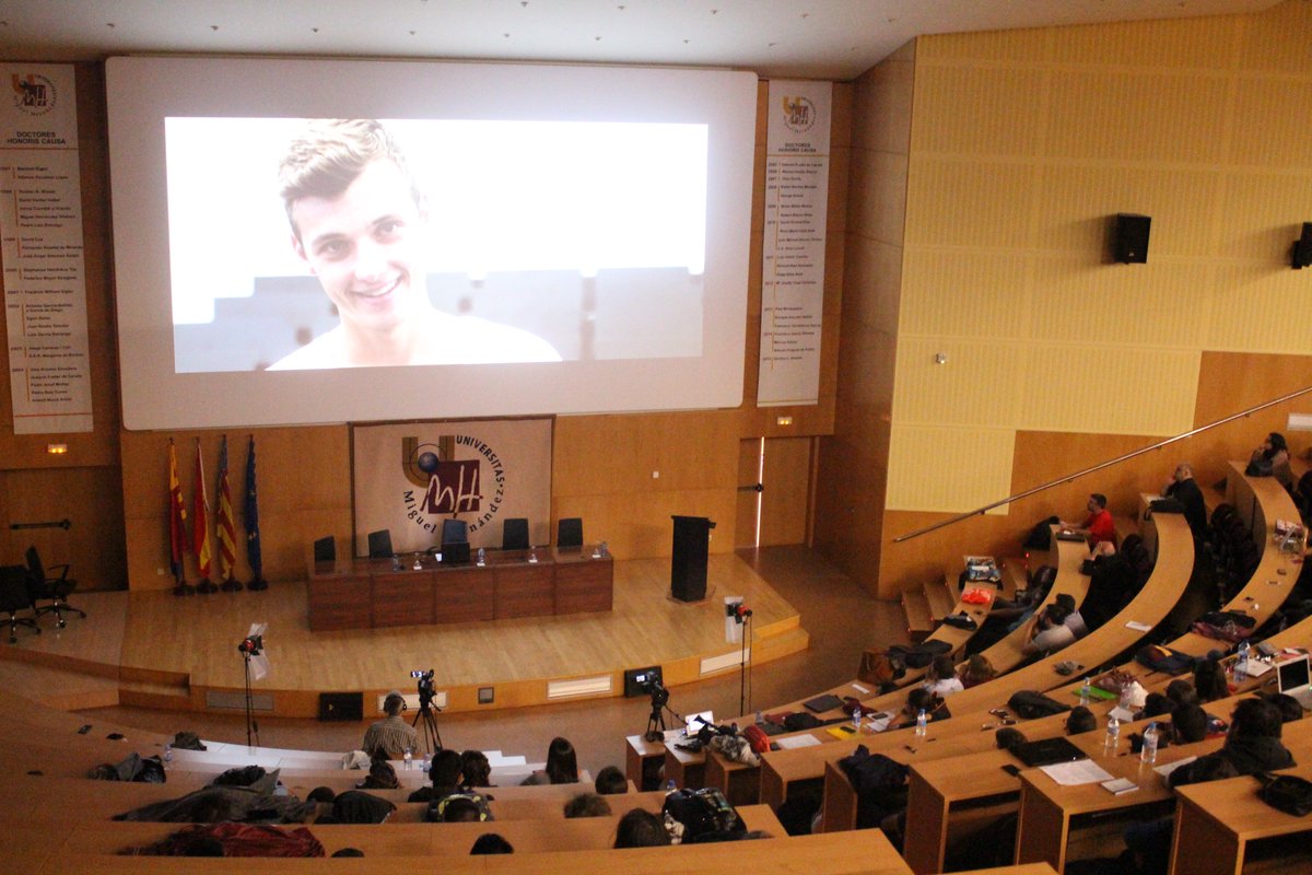 UMHSeries's tweet photo. Visualización del corto 66,7 realizado por profesorado y alumando de @cauumh @UniversidadMH #CICAP2015 https://t.co/SA7mmi8mP9