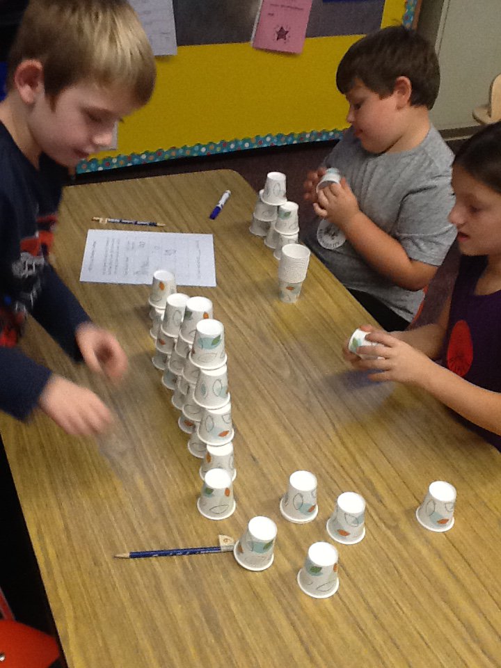 SS_Gr1's tweet photo. Miss Christophersen's students love every second of STEM! With hard teamwork, they persevered building towers! #STEM https://t.co/fQSzlbCs4V