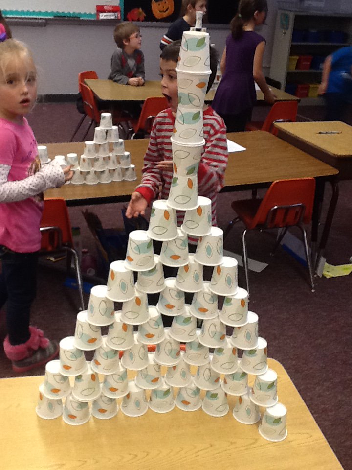 SS_Gr1's tweet photo. Miss Christophersen's students love every second of STEM! With hard teamwork, they persevered building towers! #STEM https://t.co/fQSzlbCs4V