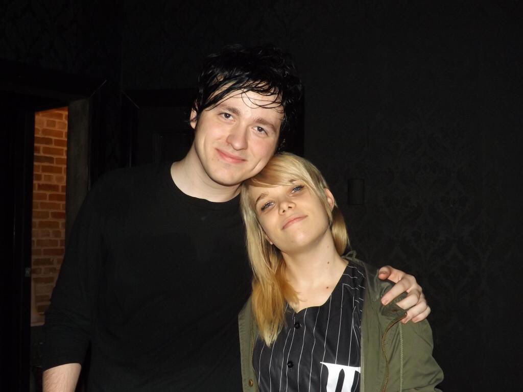 grimmiektk's tweet photo. #tbt with this guy✌🏻️ @hankthethird @nunsmusic https://t.co/hQD67f7qqP