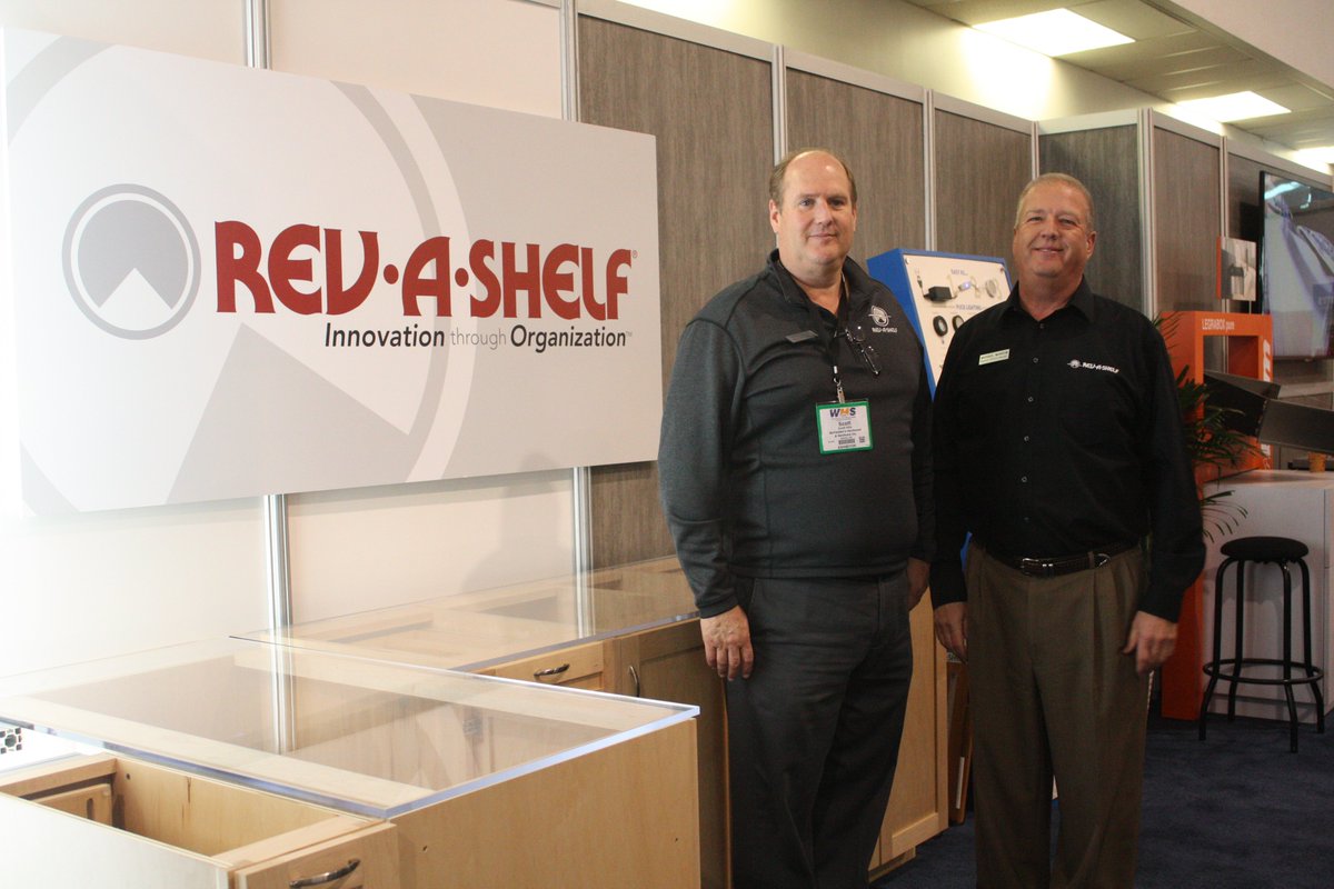 wurthmcfaddens's tweet photo. Here with Scott Hills & Mike Marcum from @REVASHELF in the McFadden's booth! #WMS2015 #wmstor15 https://t.co/d5n91sUUlS