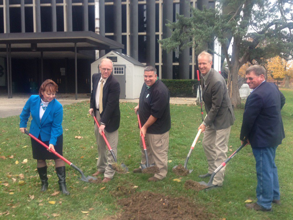 GovRauner's tweet photo. Planted the Lincoln Tree &amp; others at the State Fairgrounds to replace ones lost to ash borer. Thanks @IllinoisGreen https://t.co/XKLuXXlFqG
