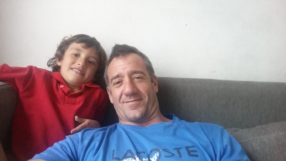 Con grego tomando el te!