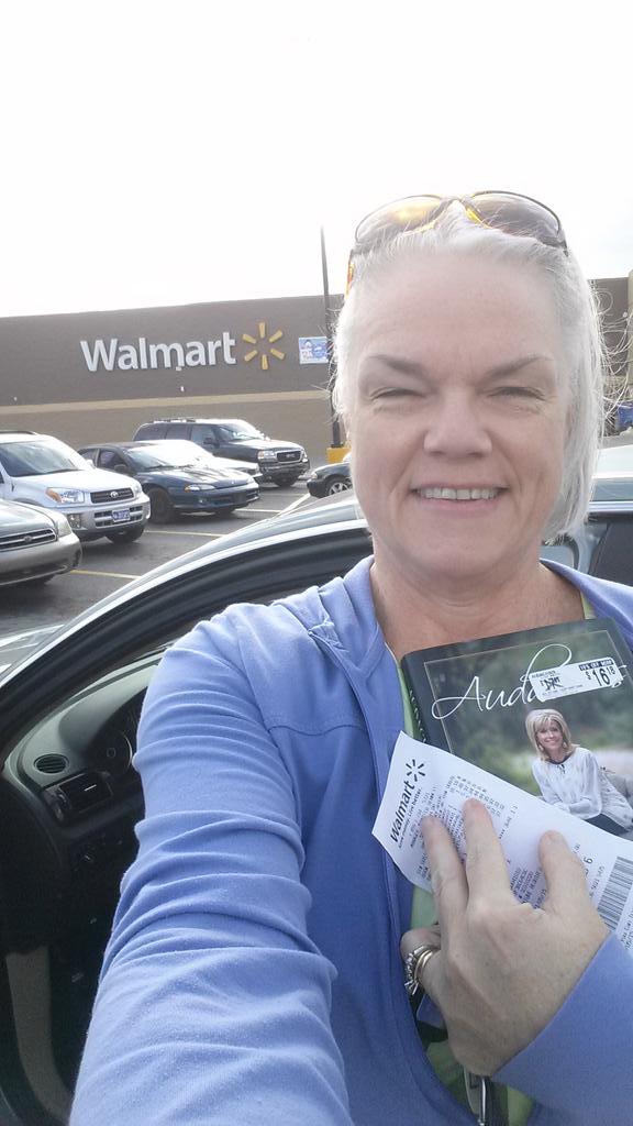 Mrob5965's tweet image. Got mine!! Cannot wait!!!!! @BethMooreLPM #Audaciousbook