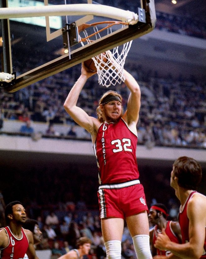 Happy 63rd birthday to Hall of Famer Bill Walton! 