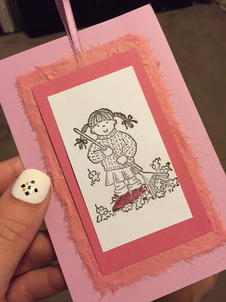 alissapie41's tweet image. My Grandma responded to my Facebook status by sending me a card in the mail #loveher #techgap