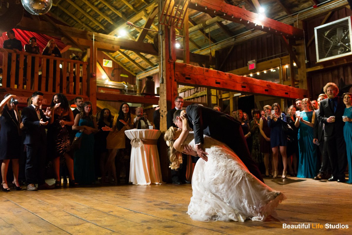 Beautiful #farm wedding. #dip #barn #rustic #vintage #wedding #photography #dance.