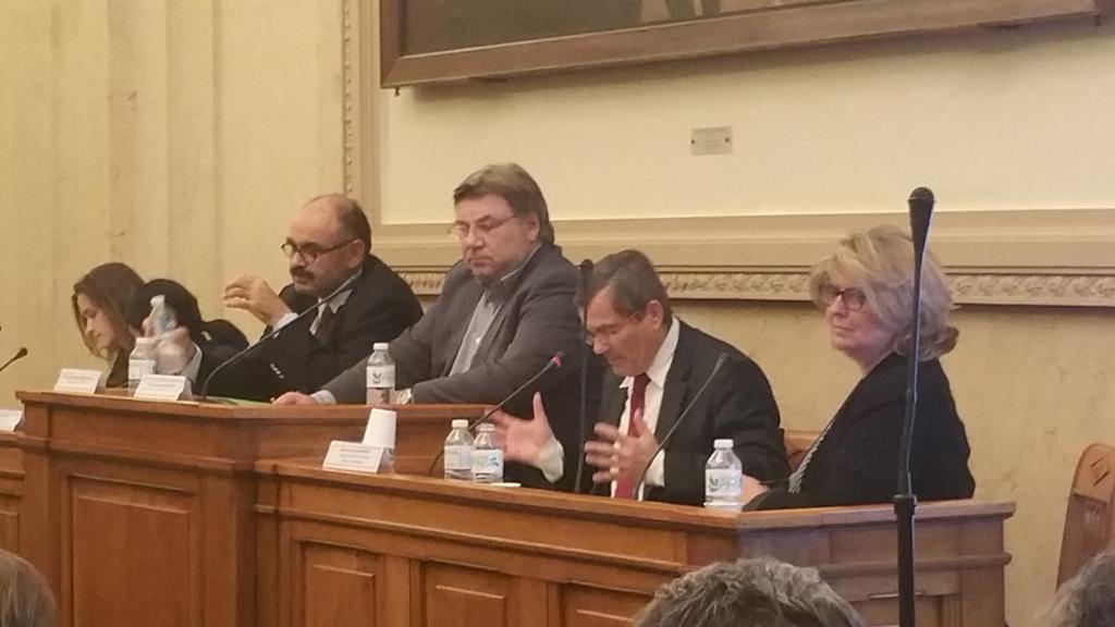NumeriqueSante's tweet photo. G. Raymond @FederationAFD remet la transparence au centre du débat sur les données de santé ! #mesdata https://t.co/XrI4PU78Cb