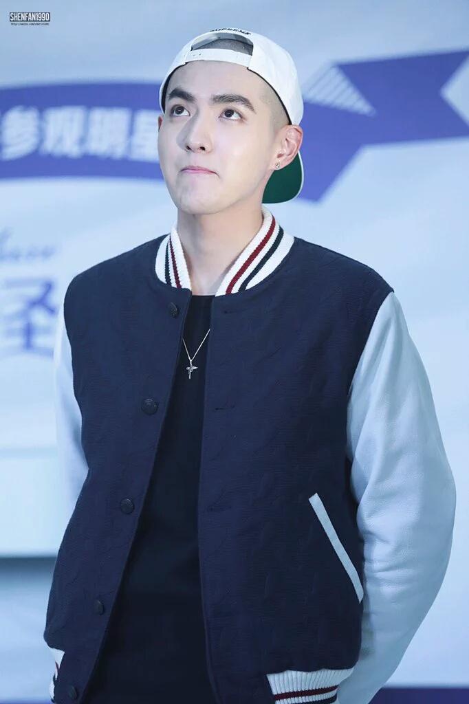 Birthday ya mas? Happy birthday Wu Yi Fan a.k.a Kris Wu for his RP and the real one! Jiho love you muah!     