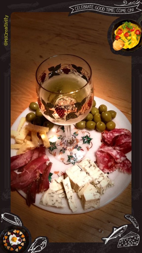 R_Iskauskaite's tweet photo. #goodtime #food #wine #dinner #MsCreativity https://t.co/LbLiJZ3vW0