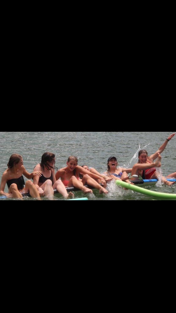 MerryKarismas's tweet photo. How I feel about this semester @emmuhgarnuh https://t.co/WAxIpgeHDl