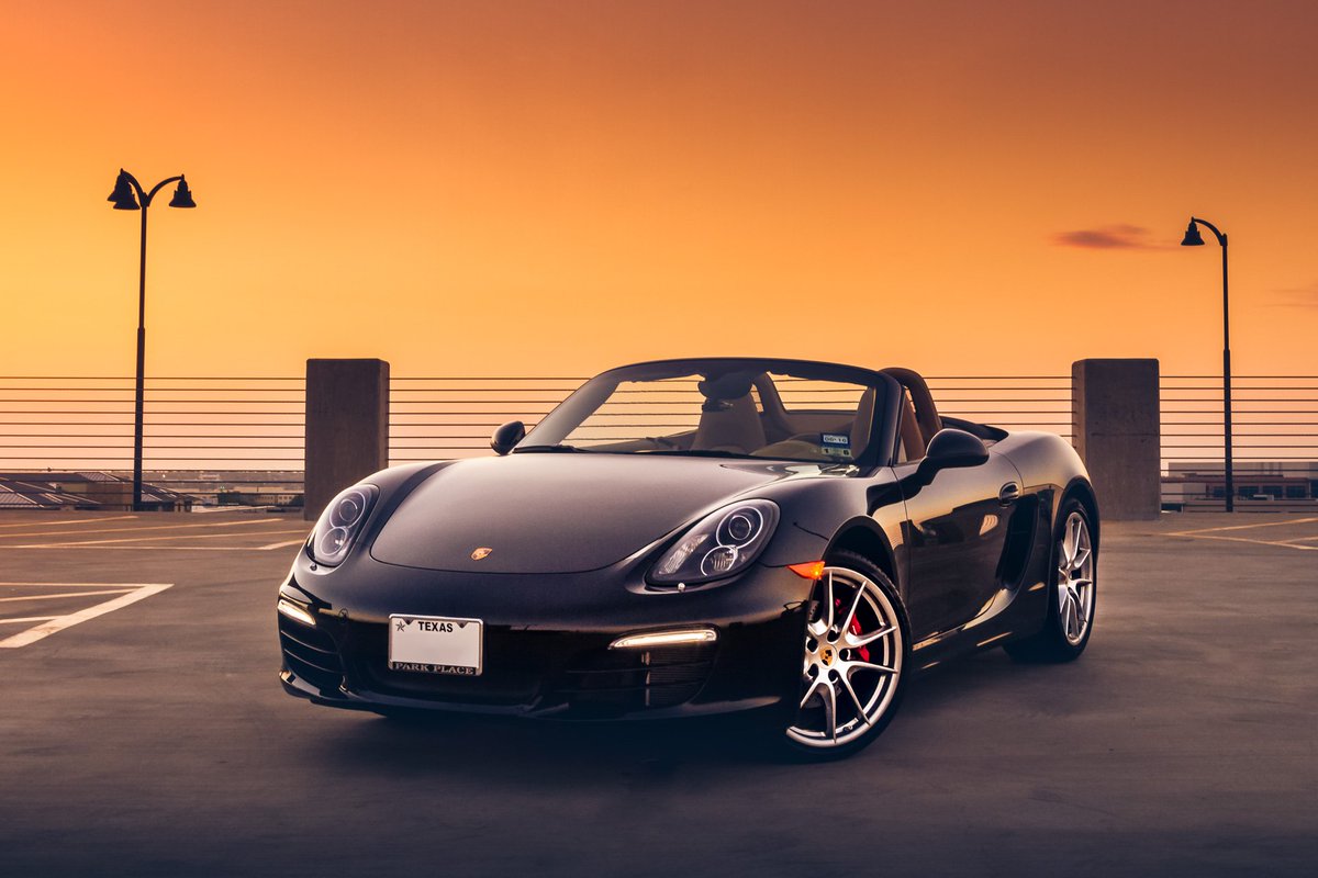 ineptechs's tweet photo. WATCH: We spend some quality time with the Porsche Boxter S https://t.co/m789NdL1wn https://t.co/BWpY8xolf4