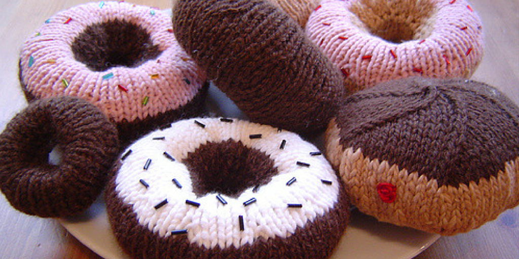 SitN_Knit's tweet photo. Happy #NationalDoughnutDay! I could definitely go for one right now.... RT if you agree! #knitting https://t.co/uvnU52ZH5G
