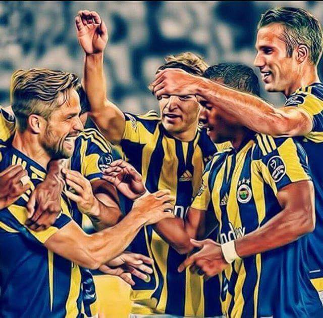 Vurun kırın parçalayın FENERBAHÇEM #fenerinmaçıvar #rakipajax #amsterdam #saldırfener #europaleague 💙 💛 💪 💪 ⚽ 🏆