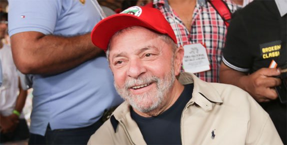 Lula diz em entrevista que pode ser candidato outra vez