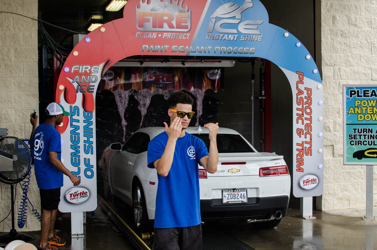 geauxclean's tweet photo. Go on ahead! Come on through today for a wash!
#geauxclean #carwash #clean #car https://t.co/gkf5vexu7U