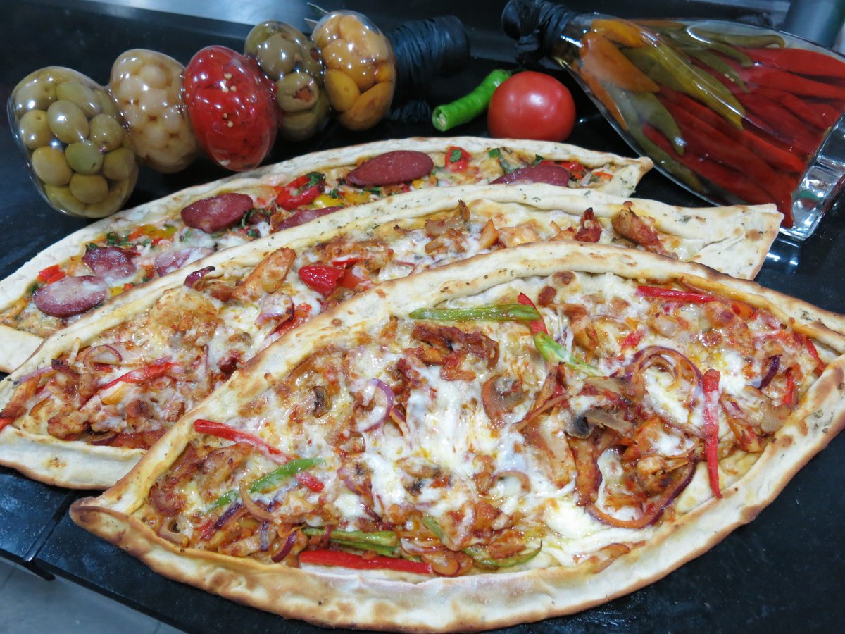 #Calzone #home-made #Kebabs, #TurkishPide. #Fresh <a href="/theofficialPRA/">Pavilions Residents </a> <a href="/RugbyFireworks/">Rugby Fireworks</a> <a href="/Truckbusters/">Truckbusters (Rugby)</a> @RugbySchool15673 RT