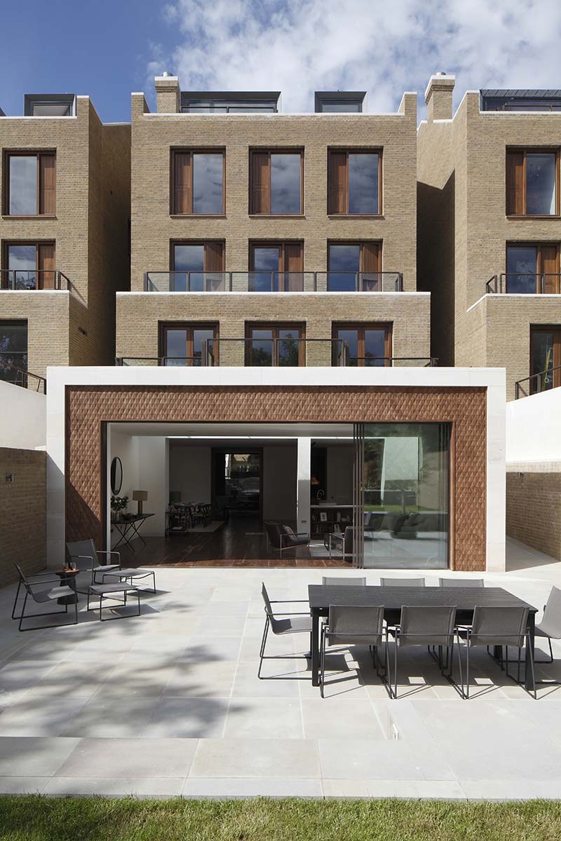 Townhouses at Macaulay Road / Squire and Partners #architecture bit.ly/1iFTnjj