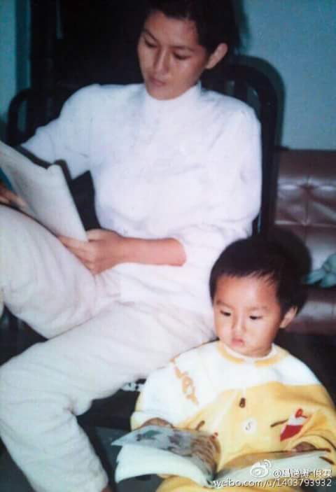 Happy birthday my beloved star Kris Wu YiFan   wish you succes in your life yah    you still be my man anyway  